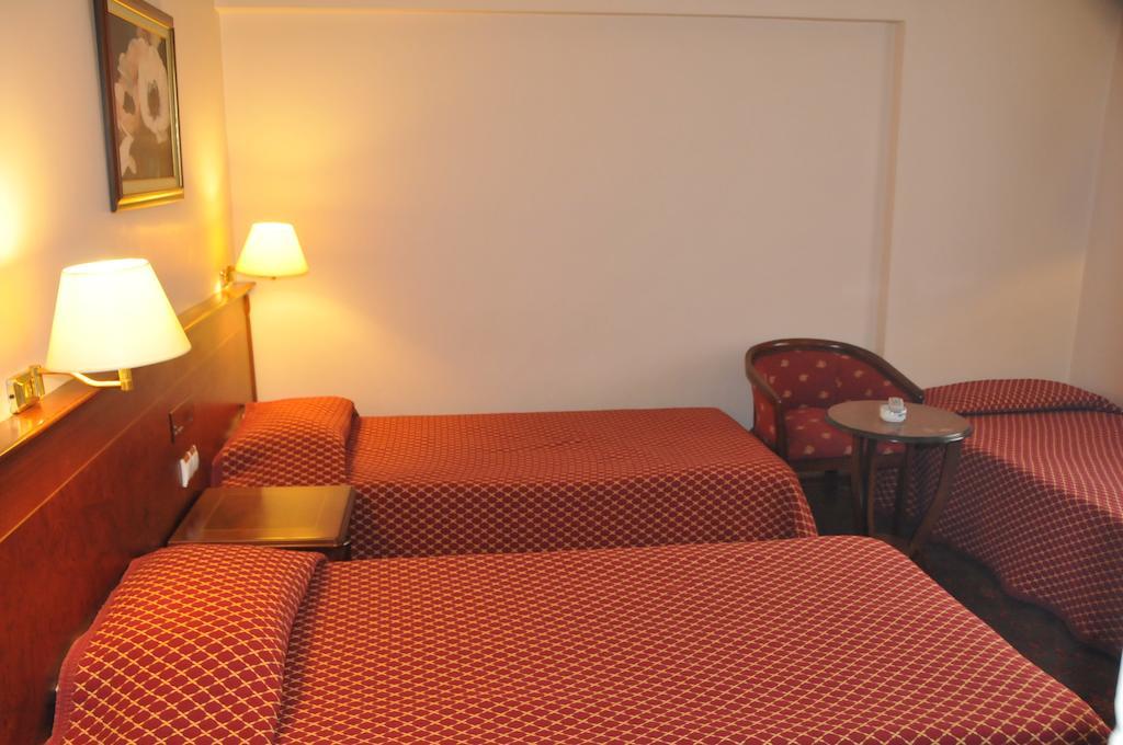 فندق أنقرةفي  فندق أوزلهان الغرفة الصورة